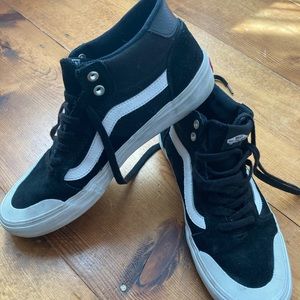 Vans High Tops, Mens Size 9.5, Black Leather/Canvas, UltraCush Pro, Gently Worn